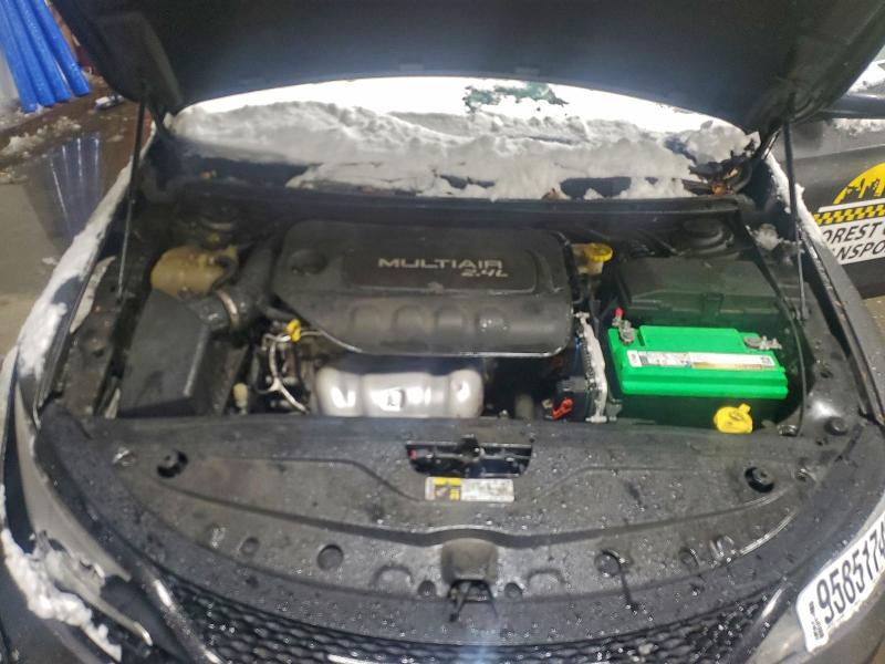 Photo 11 from auction – 2015 CHRYSLER 200 with VIN 1C3CCCBB5FN647093