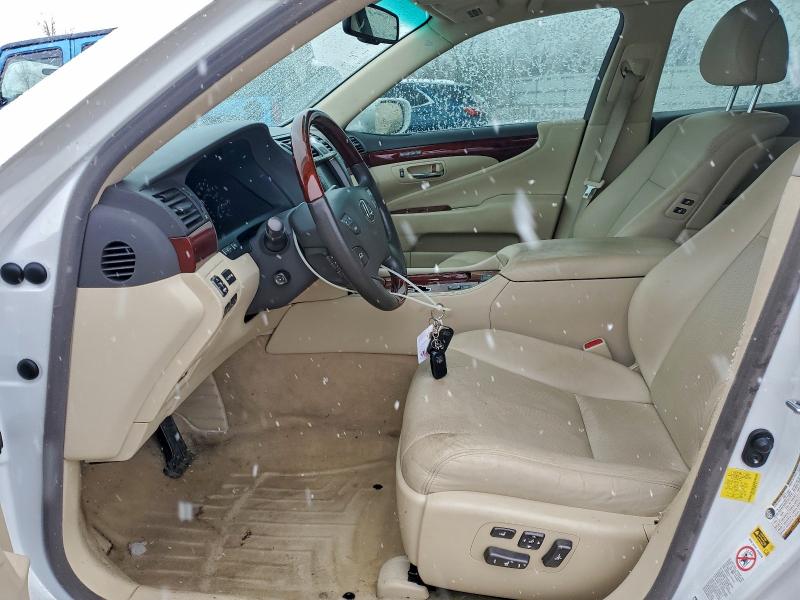 Photo 7 from auction – 2011 LEXUS LS 460 with VIN JTHCL5EF1B5011012