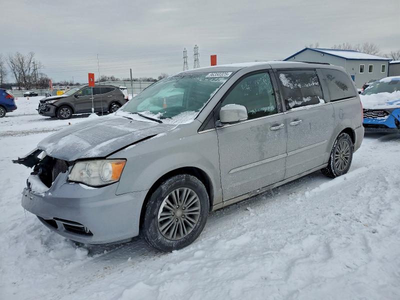 Photo 1 from auction – 2014 CHRYSLER TOWN & COU with VIN 2C4RC1CG6ER169742
