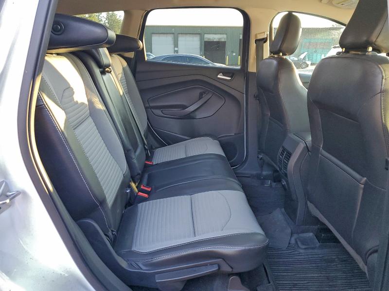 Photo 11 from auction – 2018 FORD ESCAPE SE with VIN 1FMCU9GD0JUB43406