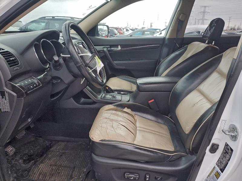 Photo 7 from auction – 2011 KIA SORENTO EX with VIN 5XYKU4A15BG016560