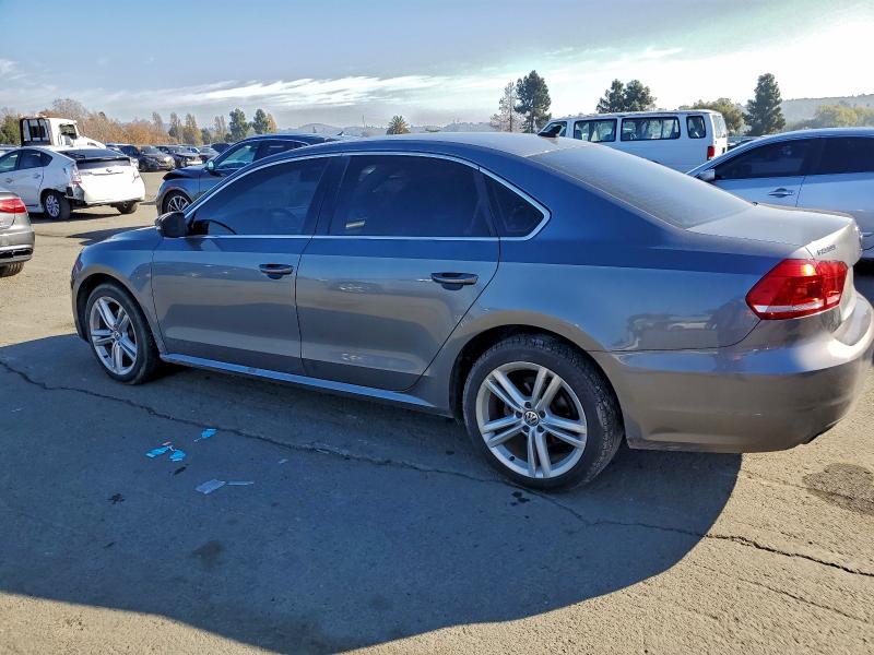 Photo 2 from auction – 2014 VOLKSWAGEN PASSAT SE with VIN 1VWBN7A34EC097766