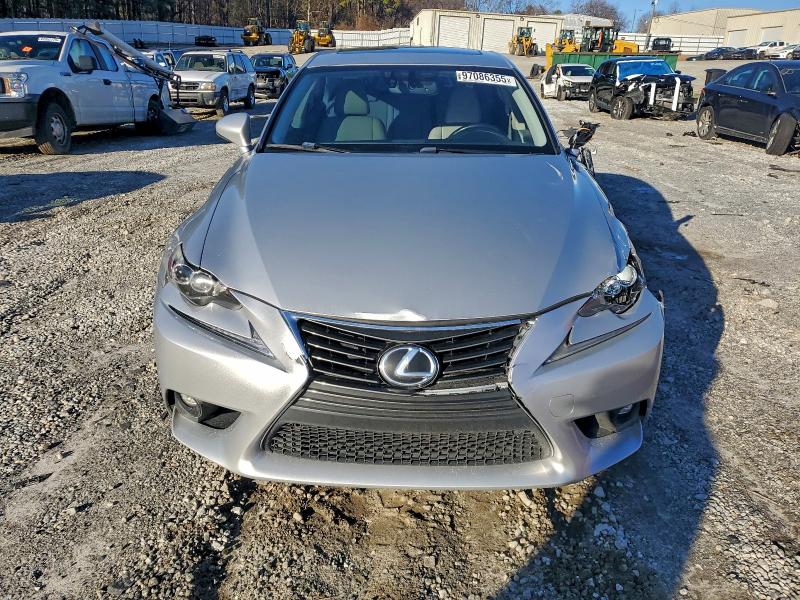 Photo 5 from auction – 2016 LEXUS IS 200T with VIN JTHBA1D26G5011300