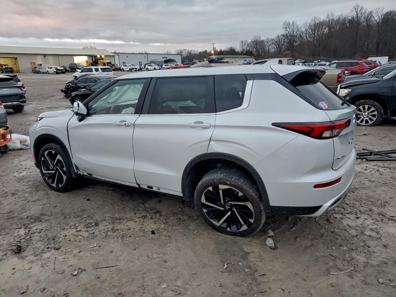 Photo 2 from auction – 2024 MITSUBISHI OUTLANDER with VIN JA4J4VA8XRZ010807