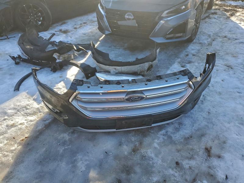 Photo 13 from auction – 2017 FORD ESCAPE SE with VIN 1FMCU9G98HUE28232