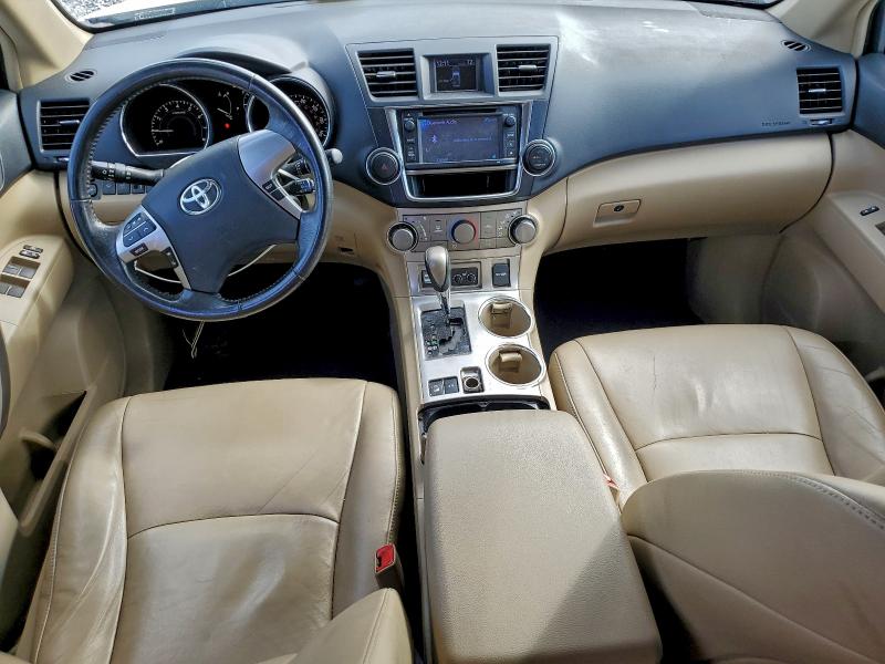 Photo 8 from auction – 2013 TOYOTA HIGHLANDER with VIN 5TDBK3EH1DS203615