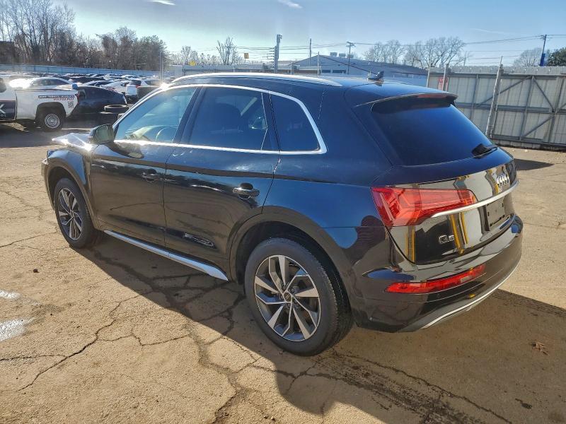 Photo 2 from auction – 2021 AUDI Q5 PREMIUM with VIN WA1AAAFYXM2076141