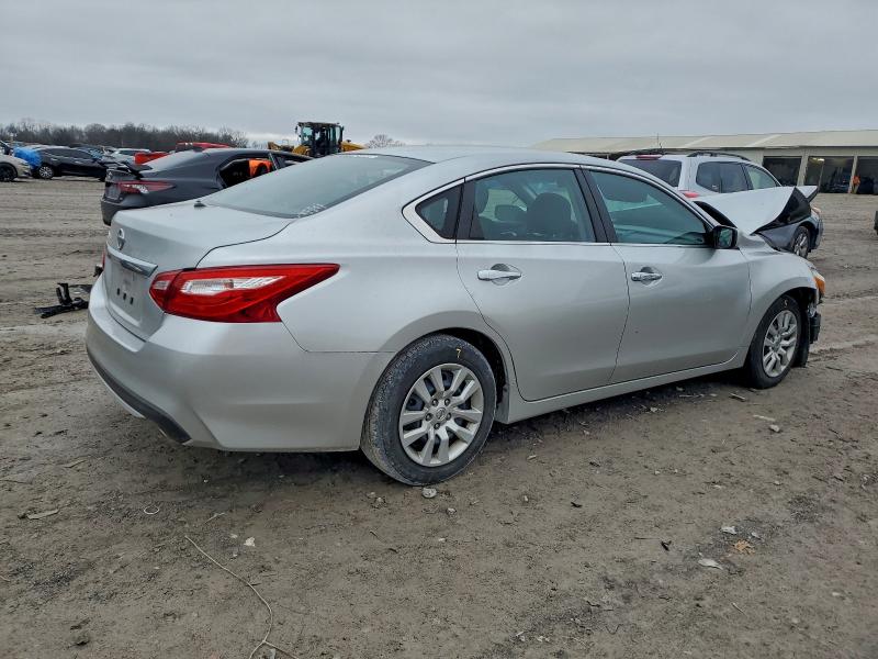 Photo 3 from auction – 2016 NISSAN ALTIMA 2.5 with VIN 1N4AL3AP1GN357893