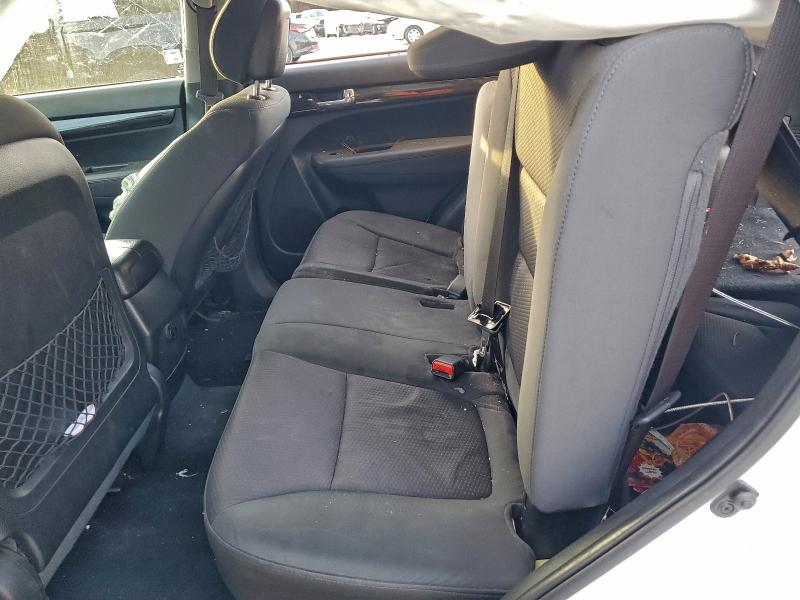 Photo 10 from auction – 2011 KIA SORENTO BA with VIN 5XYKT4A18BG165418