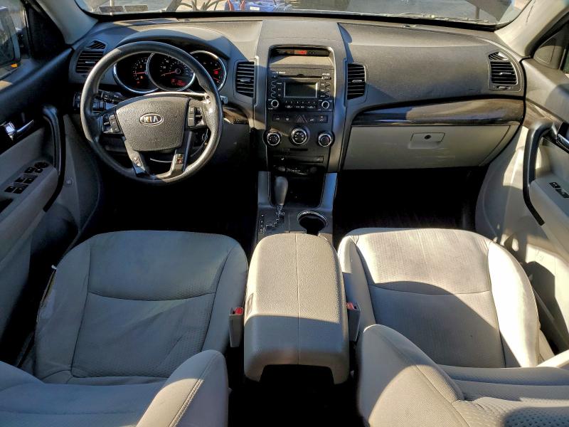 Photo 8 from auction – 2012 KIA SORENTO BA with VIN 5XYKTDA28CG245554