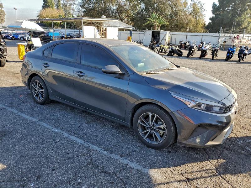 Photo 4 from auction – 2023 KIA FORTE with VIN 3KPF24AD8PE629925