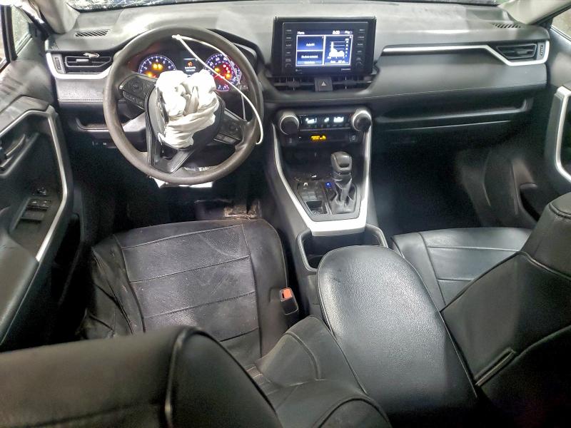 Photo 8 from auction – 2022 TOYOTA RAV4 with VIN 2T3F1RFV2NC268731