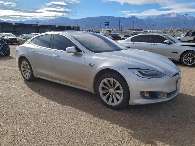 Photo 4 from auction – 2018 TESLA MODEL S with VIN 5YJSA1E27JF281402