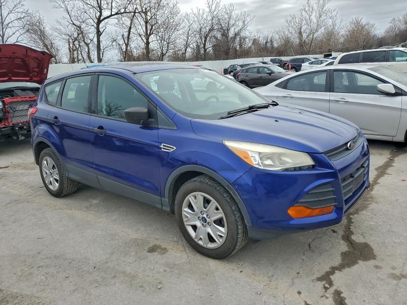 Photo 4 from auction – 2013 FORD ESCAPE S with VIN 1FMCU0F71DUB44401