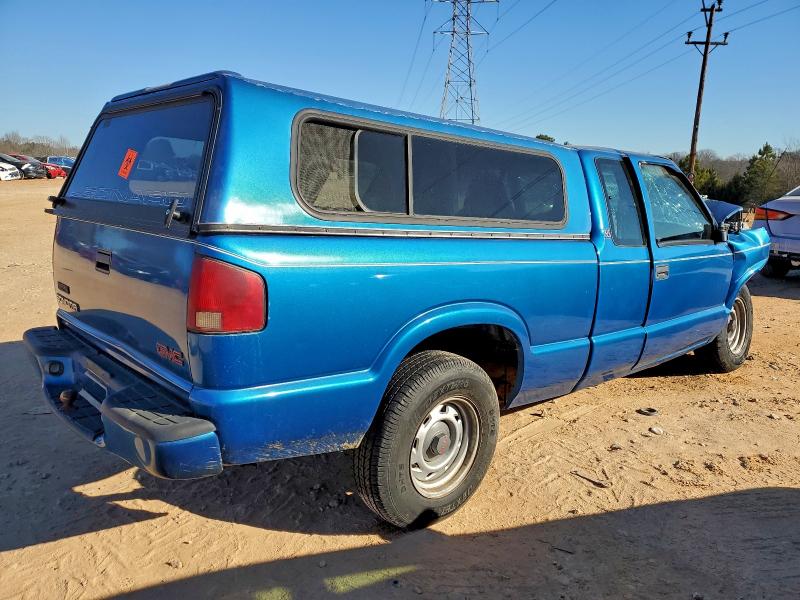 Photo 3 from auction – 2000 GMC SONOMA with VIN 1GTCS1945YK129600