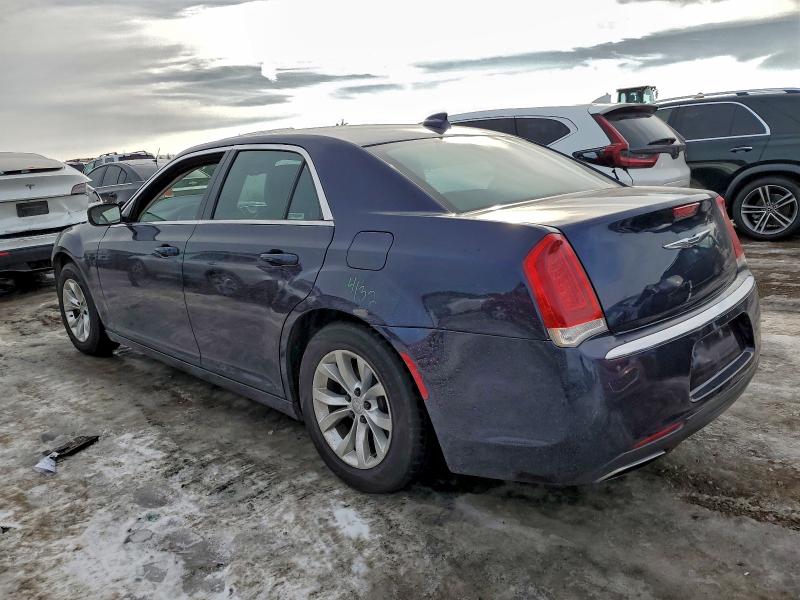 Photo 2 from auction – 2016 CHRYSLER 300 LIMITE with VIN 2C3CCAAG1GH208243