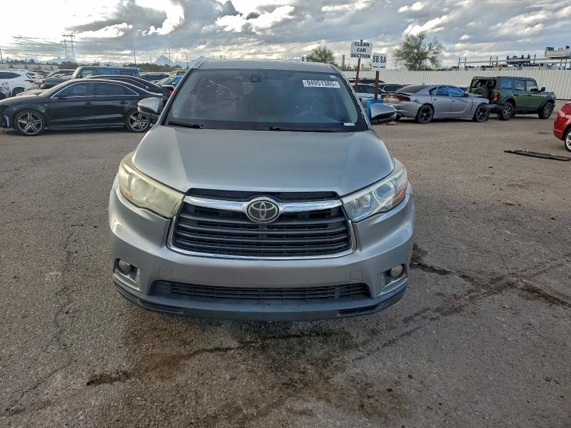 Photo 5 from auction – 2015 TOYOTA HIGHLANDER with VIN 5TDDKRFH8FS073880