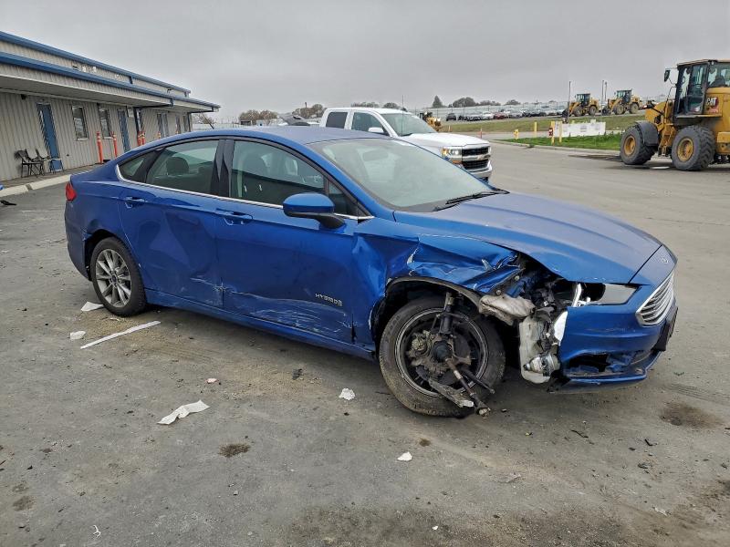Photo 4 from auction – 2017 FORD FUSION with VIN 3FA6P0LU4HR386234