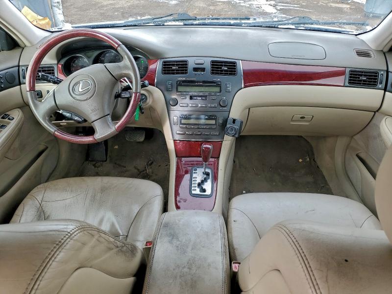 Photo 8 from auction – 2002 LEXUS ES 300 with VIN JTHBF30G325014064
