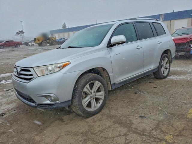 TOYOTA HIGHLANDER 2013 with VIN 5TDDK3EH2DS238270 - Photo from auction
