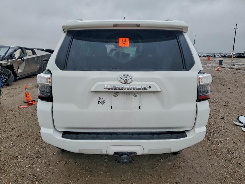 Photo 6 from auction – 2016 TOYOTA 4RUNNER SR with VIN JTEZU5JR7G5129769