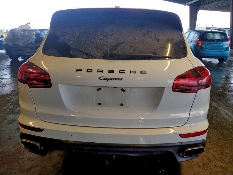 Photo 6 from auction – 2016 PORSCHE CAYENNE with VIN WP1AA2A27GLA04616