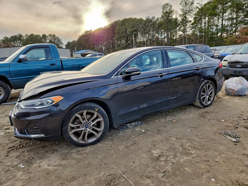 FORD FUSION SEL 2019 with VIN 3FA6P0CD3KR151119 - Photo from auction