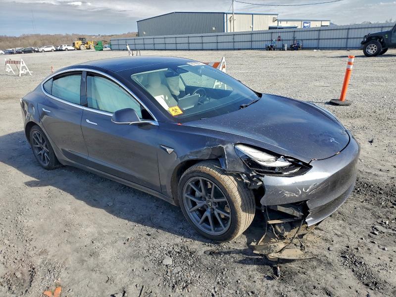 Photo 4 from auction – 2020 TESLA MODEL 3 with VIN 5YJ3E1EB4LF783182