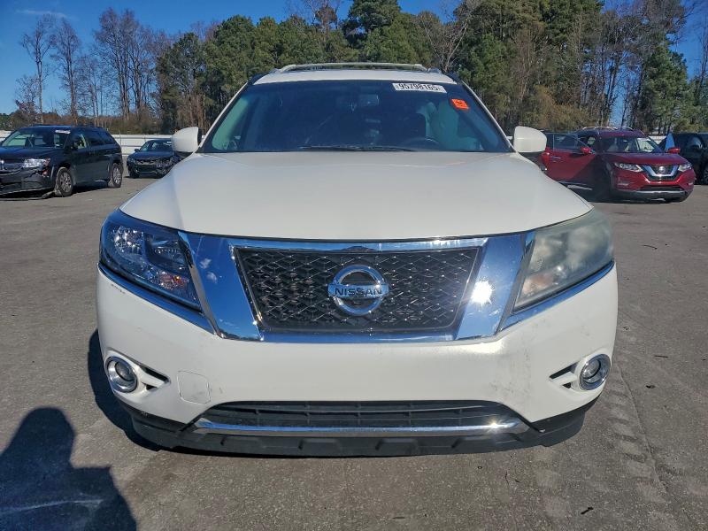 Photo 5 from auction – 2014 NISSAN PATHFINDER with VIN 5N1AR2MNXEC689655