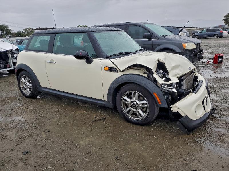 Photo 4 from auction – 2013 MINI COOPER with VIN WMWSU3C57DT686724