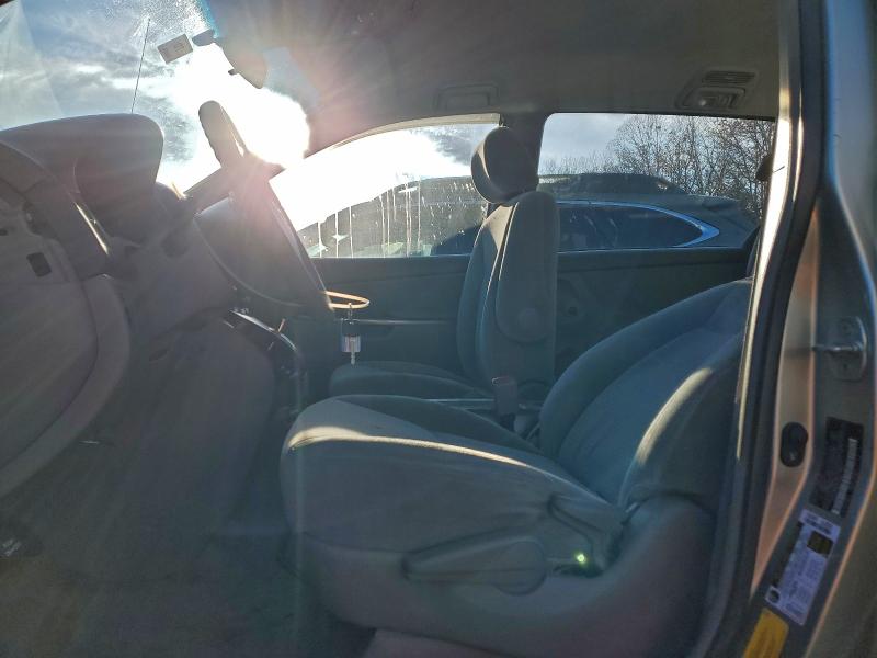 Photo 7 from auction – 2008 TOYOTA SIENNA CE with VIN 5TDZK23C58S178868
