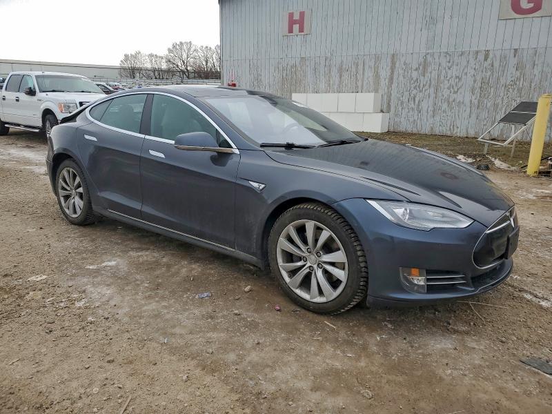 Photo 4 from auction – 2015 TESLA MODEL S with VIN 5YJSA1E27FF112942