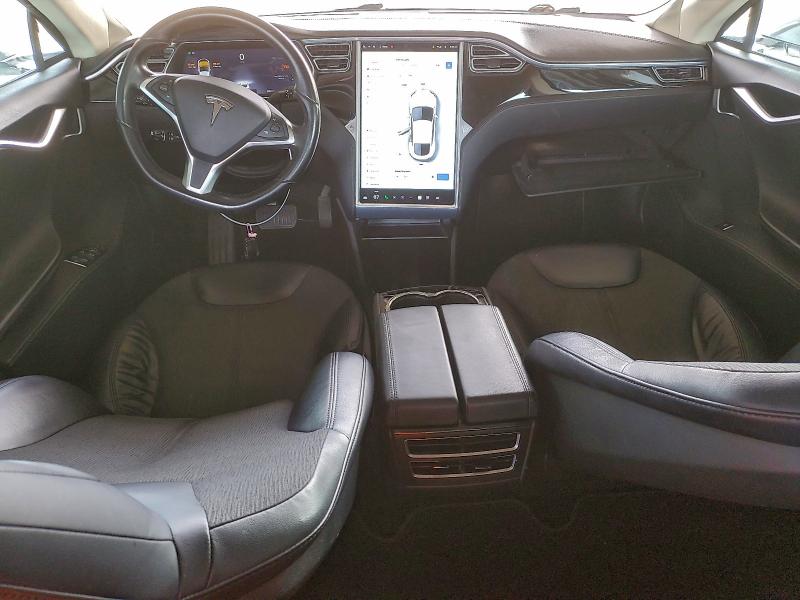 Photo 8 from auction – 2014 TESLA MODEL S with VIN 5YJSA1H17EFP51968