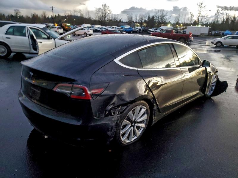 Photo 3 from auction – 2018 TESLA MODEL 3 with VIN 5YJ3E1EAXJF089620