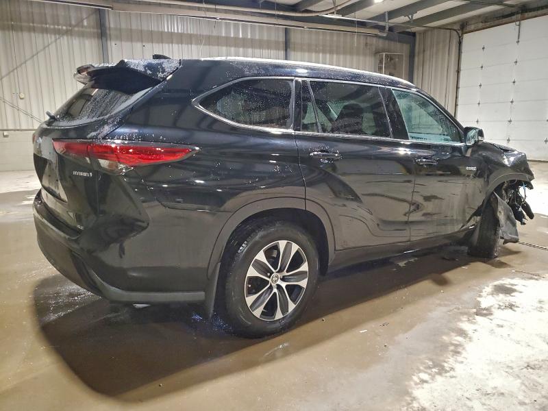 Photo 3 from auction – 2021 TOYOTA HIGHLANDER with VIN 5TDHBRCH8MS529041