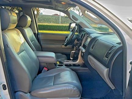 Photo 5 from auction – 2014 TOYOTA SEQUOIA LI with VIN 5TDJW5G11ES108954