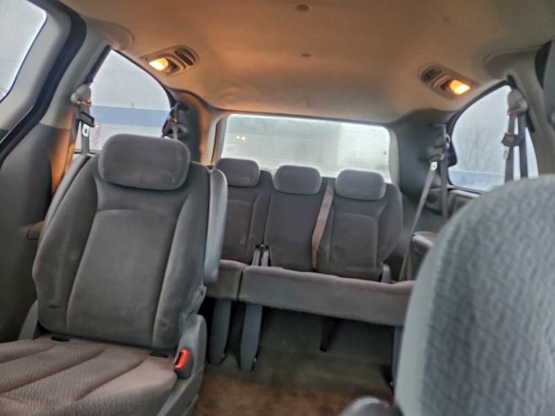 Photo 10 from auction – 2005 CHRYSLER TOWN & COU with VIN 2C4GP54L75R486945