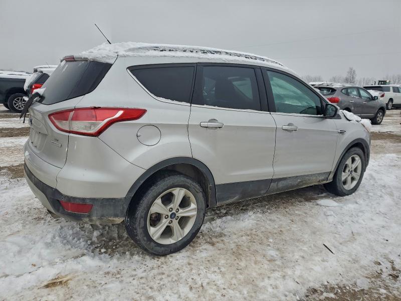 Photo 3 from auction – 2016 FORD ESCAPE SE with VIN 1FMCU0GX0GUA07713