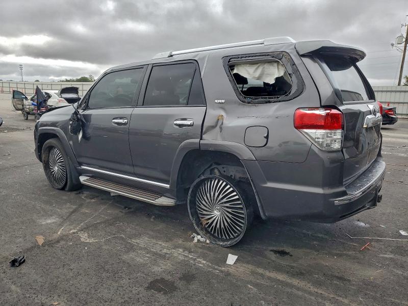 Photo 2 from auction – 2010 TOYOTA 4RUNNER SR with VIN JTEZU5JR1A5009165