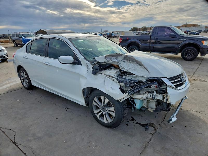 Photo 4 from auction – 2014 HONDA ACCORD with VIN 1HGCR2F33EA149232