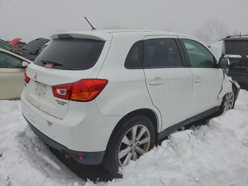 Photo 3 from auction – 2013 MITSUBISHI OUTLANDER with VIN 4A4AR3AU8DE019667