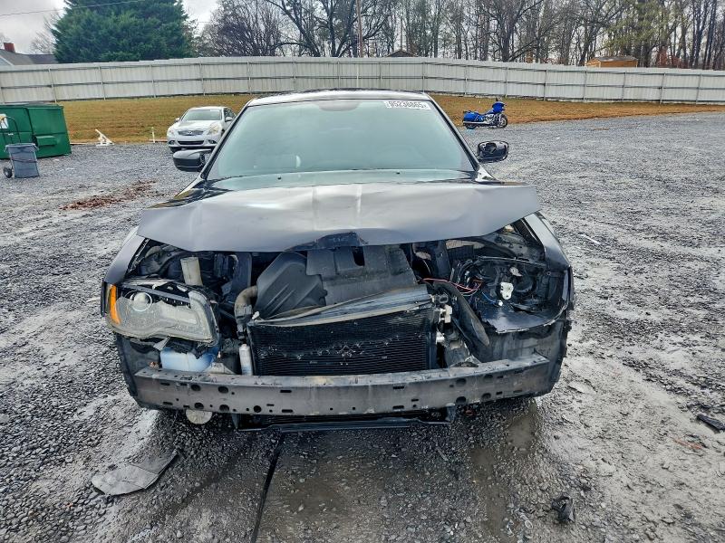 Photo 5 from auction – 2014 CHRYSLER 300 S with VIN 2C3CCABG1EH305891