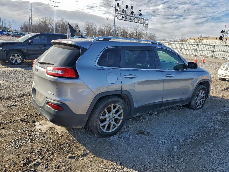 Photo 3 from auction – 2014 JEEP CHEROKEE L with VIN 1C4PJLCB7EW225577