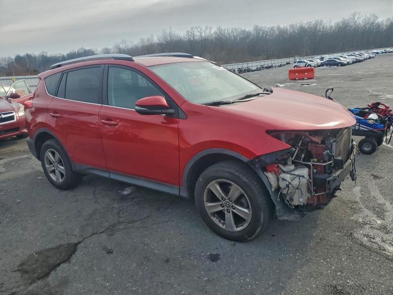 Photo 4 from auction – 2015 TOYOTA RAV4 XLE with VIN 2T3RFREV8FW237337