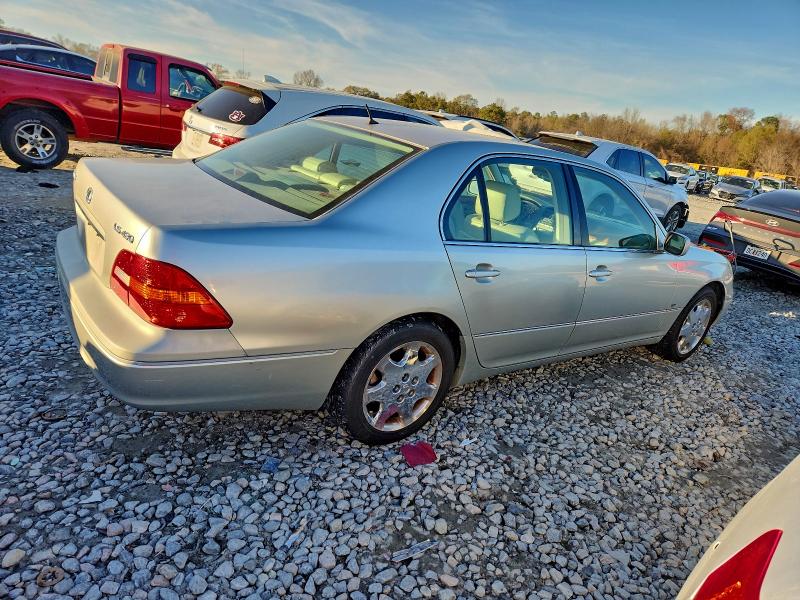 Photo 3 from auction – 2001 LEXUS LS 430 with VIN JTHBN30F910003267