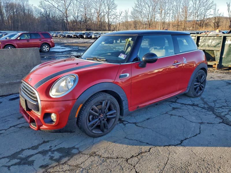 MINI COOPER 2016 with VIN WMWXP5C52GT739813 - Photo from auction
