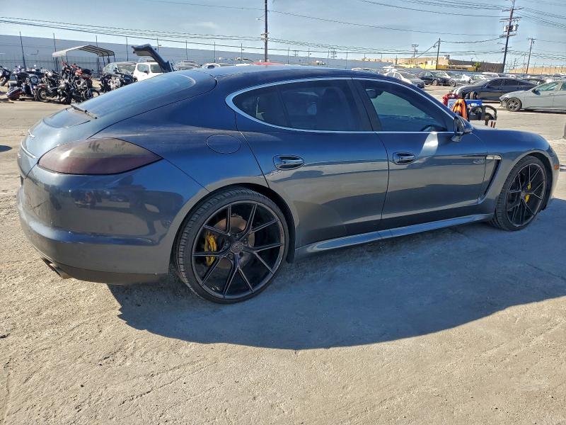 Photo 3 from auction – 2010 PORSCHE PANAMERA S with VIN WP0AB2A71AL062383