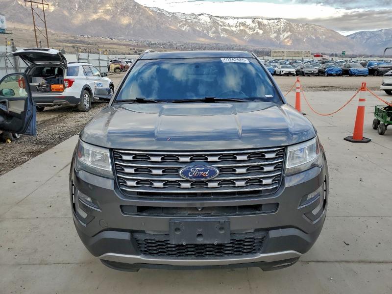 Photo 5 from auction – 2017 FORD EXPLORER L with VIN 1FM5K8F80HGD24432