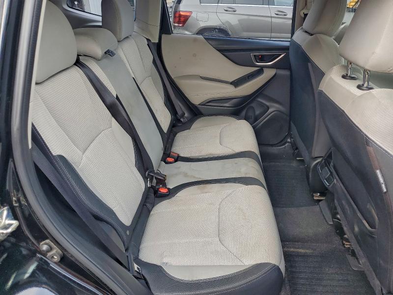 Photo 11 from auction – 2019 SUBARU FORESTER with VIN JF2SKACC0KH402945