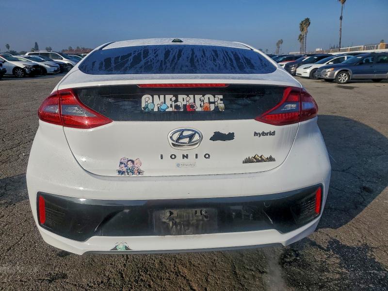 Photo 6 from auction – 2018 HYUNDAI IONIQ SEL with VIN KMHC75LC2JU104104